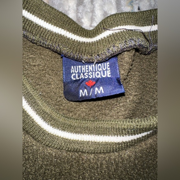 Tommy Jeans Sherpa-Like Sweater - Picture 2 of 5